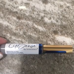 SeneGence LipSense moisturizing lip gloss